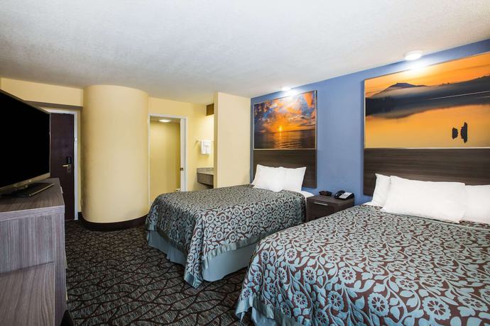 Imagen de la habitación del Hotel Days Inn By Wyndham Blue Springs. Foto 2
