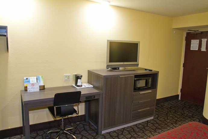 Imagen de la habitación del Hotel Days Inn By Wyndham Blue Springs. Foto 5