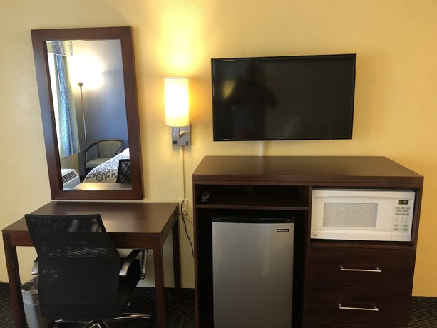 Imagen de la habitación del Hotel Days Inn By Wyndham Bradenton I-75. Foto 15