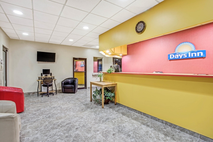 Imagen de los interiores del Hotel Days Inn By Wyndham Bradenton - Near The Gulf. Foto 9
