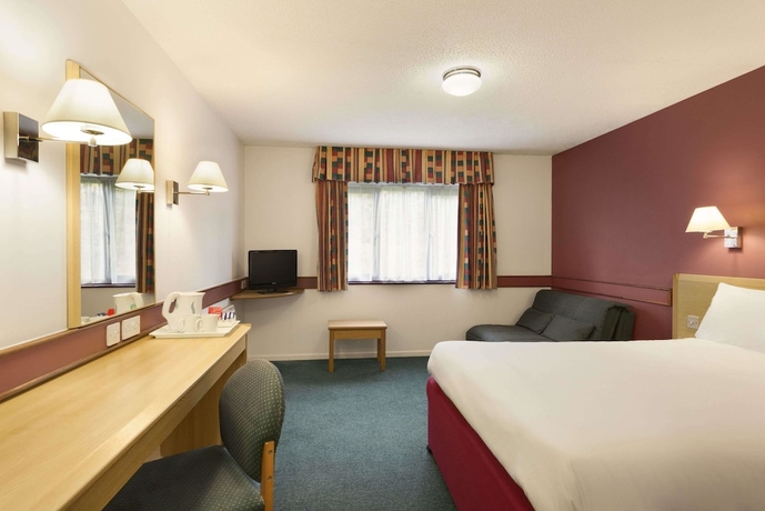 Imagen de la habitación del Hotel Days Inn By Wyndham Bradford M62. Foto 12
