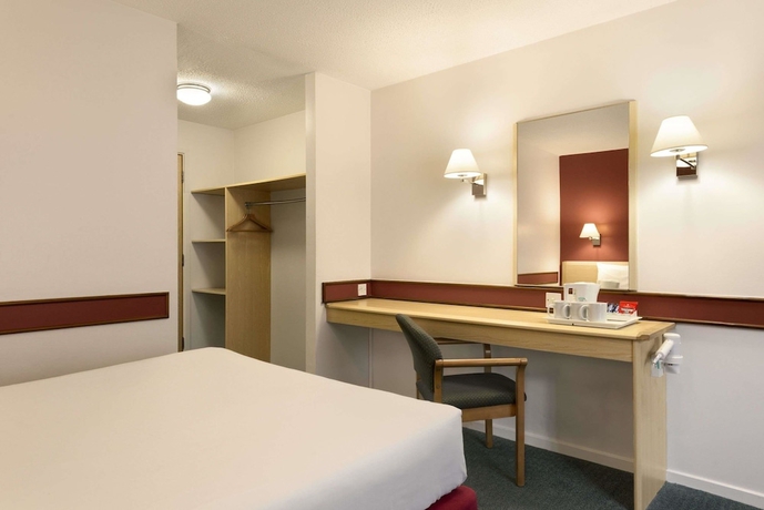 Imagen de la habitación del Hotel Days Inn By Wyndham Bradford M62. Foto 13