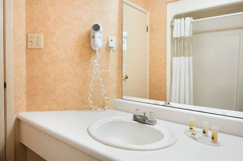 Imagen de la habitación del Hotel Days Inn By Wyndham Brantford. Foto 8