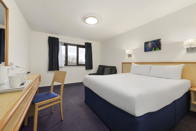 Imagen de la habitación del Hotel Days Inn By Wyndham Bridgend Cardiff M4. Foto 8