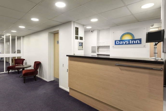 Imagen de los interiores del Hotel Days Inn By Wyndham Bridgend Cardiff M4. Foto 16