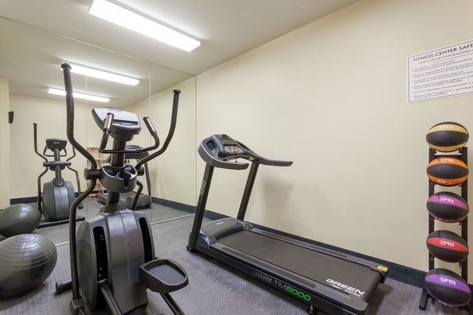 Imagen de los interiores del Hotel Days Inn By Wyndham Brooklyn Crown Heights. Foto 10