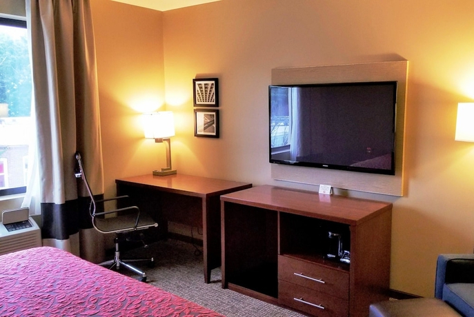 Imagen de la habitación del Hotel Days Inn By Wyndham Brooklyn Marine Park. Foto 10