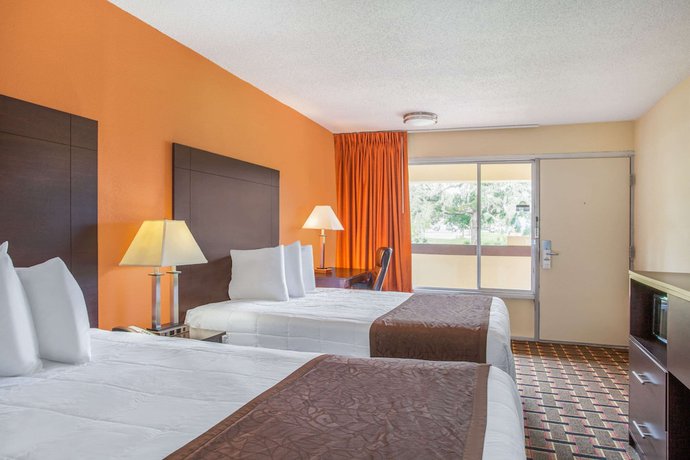 Imagen de la habitación del Hotel Days Inn By Wyndham Brooksville/dade City. Foto 7