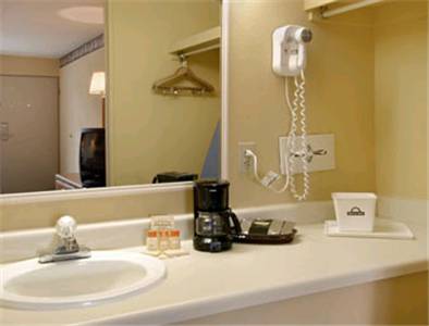 Imagen de la habitación del Hotel Days Inn By Wyndham Brunswick/st. Simons Area. Foto 11