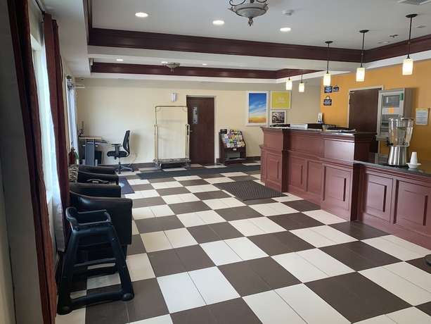 Imagen de los interiores del Hotel Days Inn By Wyndham Budd Lake. Foto 19