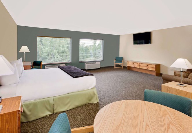 Imagen de la habitación del Hotel Days Inn By Wyndham Cadillac. Foto 10