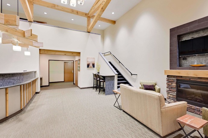 Imagen de los interiores del Hotel Days Inn By Wyndham Cadillac. Foto 16