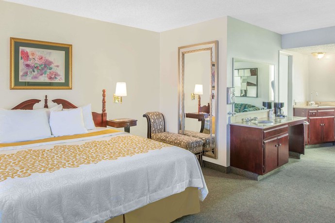 Imagen de la habitación del Hotel Days Inn By Wyndham Camarillo - Ventura. Foto 9