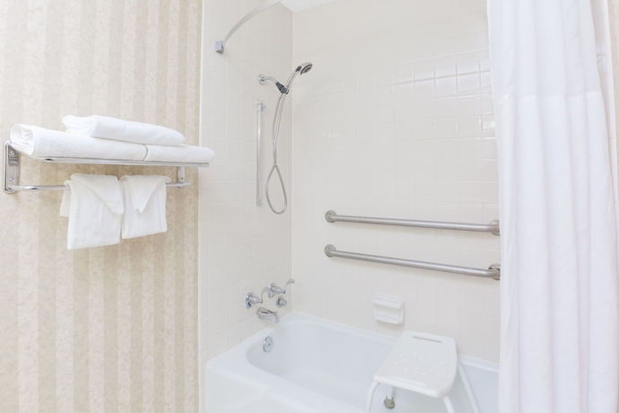 Imagen de la habitación del Hotel Days Inn By Wyndham Cambridge. Foto 12