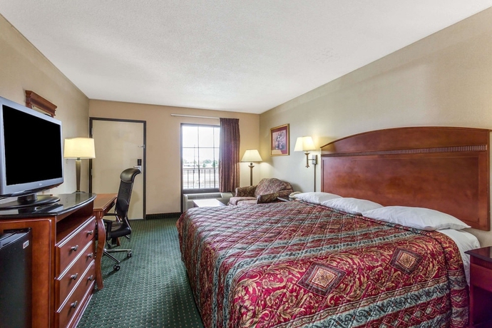 Imagen de la habitación del Hotel Days Inn By Wyndham Camp Springs/andrews Afb Dc Area. Foto 13
