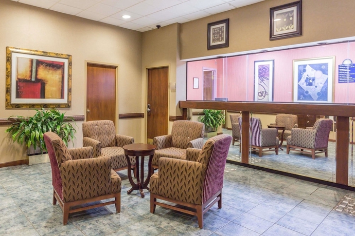 Imagen del bar/restaurante del Hotel Days Inn By Wyndham Camp Springs/andrews Afb Dc Area. Foto 3