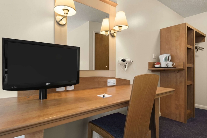 Imagen de la habitación del Hotel Days Inn By Wyndham Cannock Norton Canes M6 Toll. Foto 5