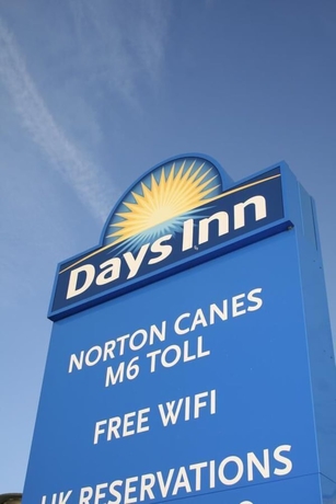 Imagen del bar/restaurante del Hotel Days Inn By Wyndham Cannock Norton Canes M6 Toll. Foto 2