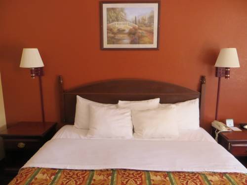 Imagen de la habitación del Hotel Days Inn By Wyndham Canton, Canton. Foto 5