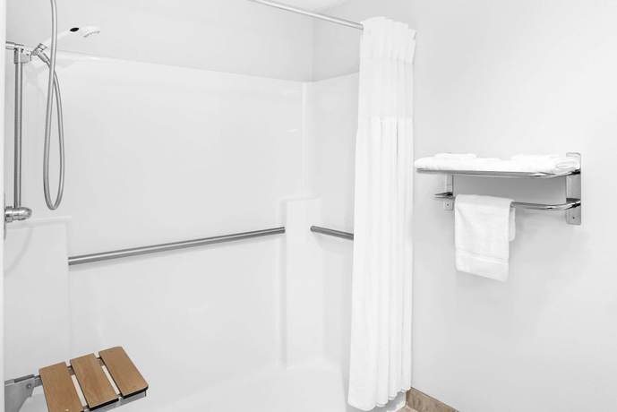 Imagen de la habitación del Hotel Days Inn By Wyndham Carroll. Foto 10