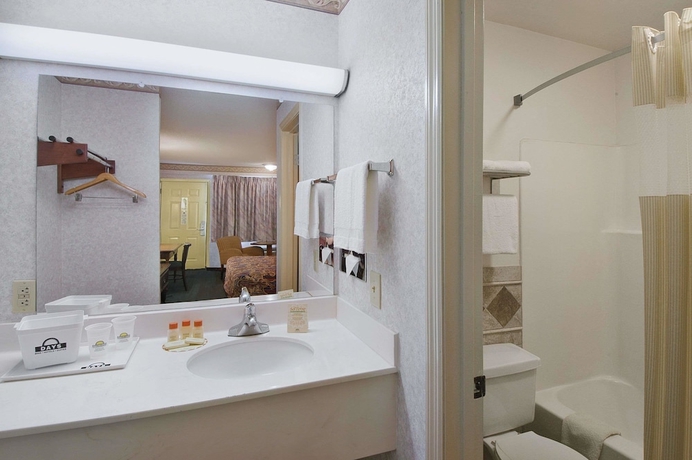 Imagen de la habitación del Hotel Days Inn By Wyndham Cartersville. Foto 9