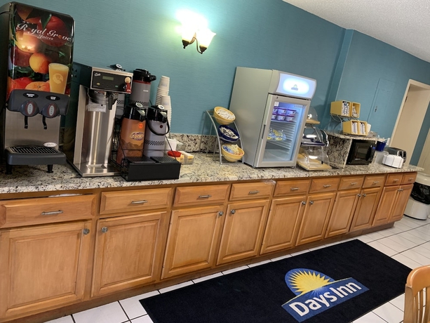 Imagen del bar/restaurante del Hotel Days Inn By Wyndham Cartersville. Foto 5