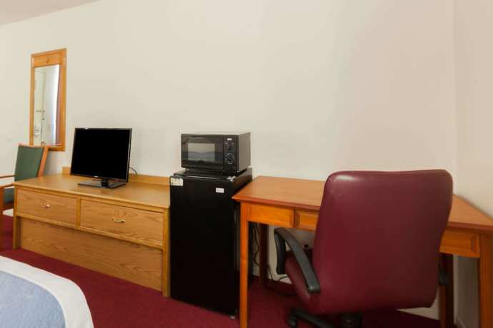 Imagen de la habitación del Hotel Days Inn By Wyndham Castaic Six Flags Magic Mountain. Foto 8