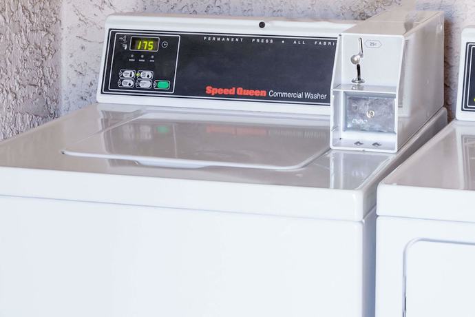 Imagen de los interiores del Hotel Days Inn By Wyndham Castaic Six Flags Magic Mountain. Foto 14