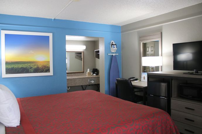 Imagen de la habitación del Hotel Days Inn By Wyndham Central San Antonio Nw Medical Center. Foto 2