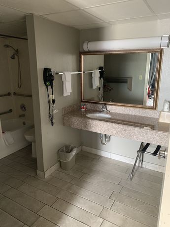 Imagen de la habitación del Hotel Days Inn By Wyndham Central San Antonio Nw Medical Center. Foto 3