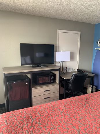 Imagen de la habitación del Hotel Days Inn By Wyndham Central San Antonio Nw Medical Center. Foto 10