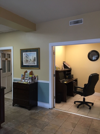 Imagen de los interiores del Hotel Days Inn By Wyndham Charleston Historic District. Foto 10