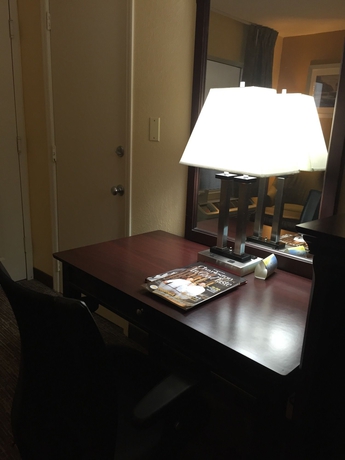 Imagen de la habitación del Hotel Days Inn By Wyndham Charleston Historic District. Foto 7