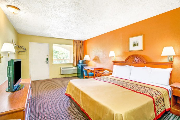 Imagen de la habitación del Hotel Days Inn By Wyndham Chesapeake. Foto 4