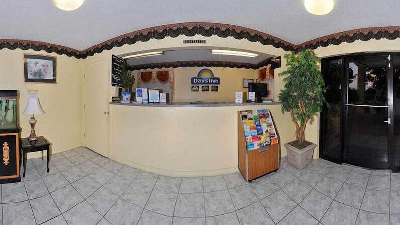 Imagen de los interiores del Hotel Days Inn By Wyndham Chipley. Foto 13