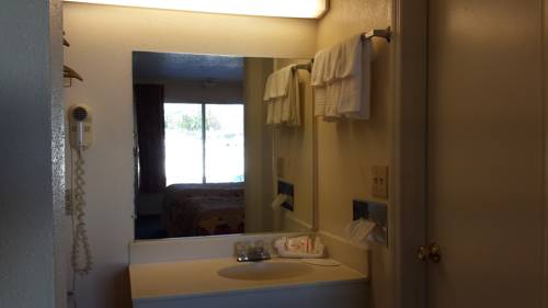 Imagen de la habitación del Hotel Days Inn By Wyndham Christiansburg. Foto 7