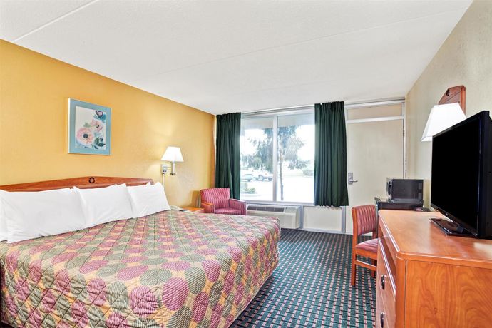 Imagen de la habitación del Hotel Days Inn By Wyndham Clarksville Tn. Foto 12