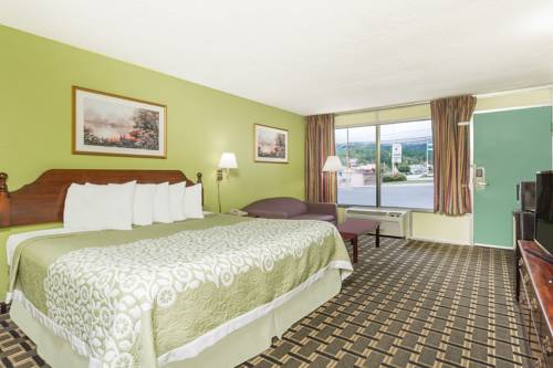 Imagen de la habitación del Hotel Days Inn By Wyndham Clayton. Foto 5