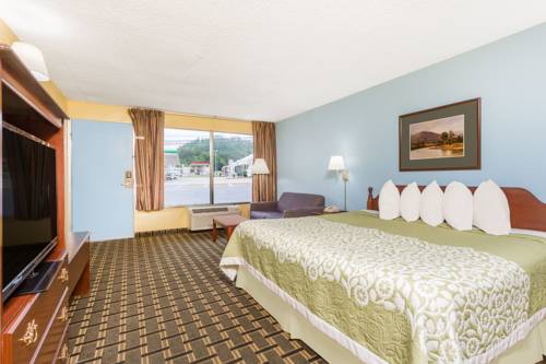 Imagen de la habitación del Hotel Days Inn By Wyndham Clayton. Foto 9