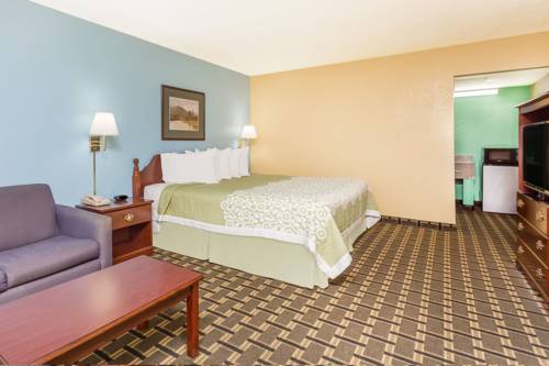Imagen de la habitación del Hotel Days Inn By Wyndham Clayton. Foto 10