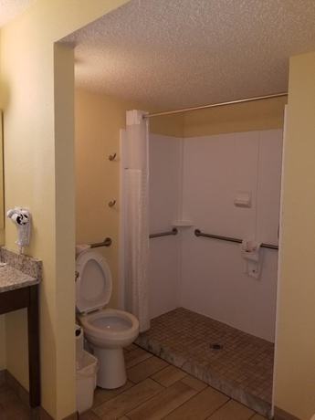 Imagen de la habitación del Hotel Days Inn By Wyndham Clearwater/gulf To Bay. Foto 13
