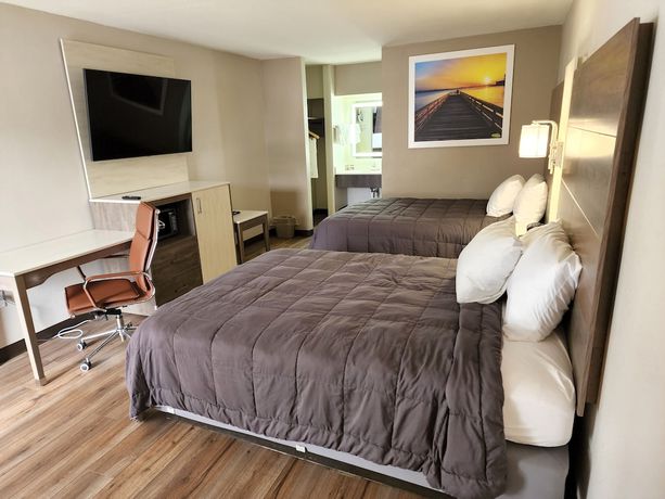 Imagen de la habitación del Hotel Days Inn By Wyndham Clemson. Foto 9