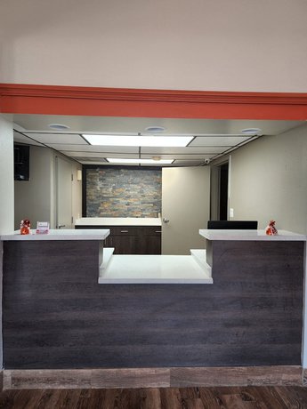 Imagen de los interiores del Hotel Days Inn By Wyndham Clemson. Foto 17