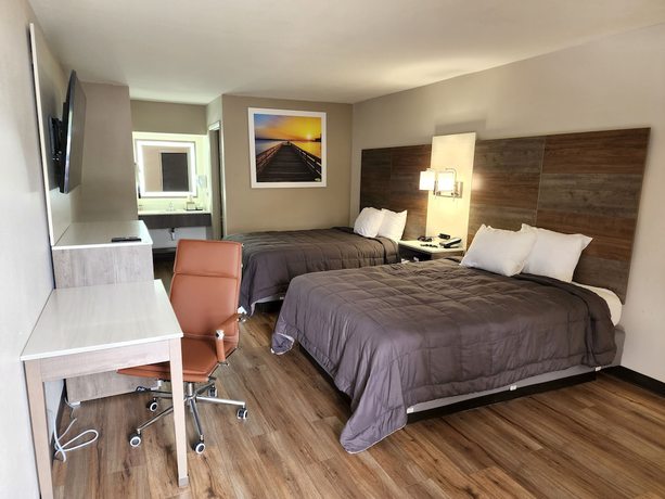 Imagen de la habitación del Hotel Days Inn By Wyndham Clemson. Foto 13