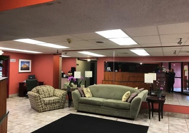 Imagen de los interiores del Hotel Days Inn By Wyndham Cleveland Lakewood. Foto 15