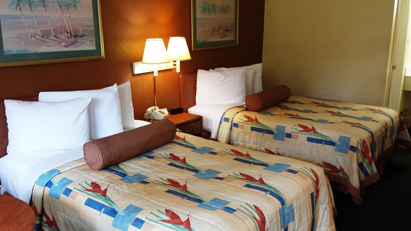 Imagen de la habitación del Hotel Days Inn By Wyndham Cocoa Cruiseport West At I-95/524. Foto 10