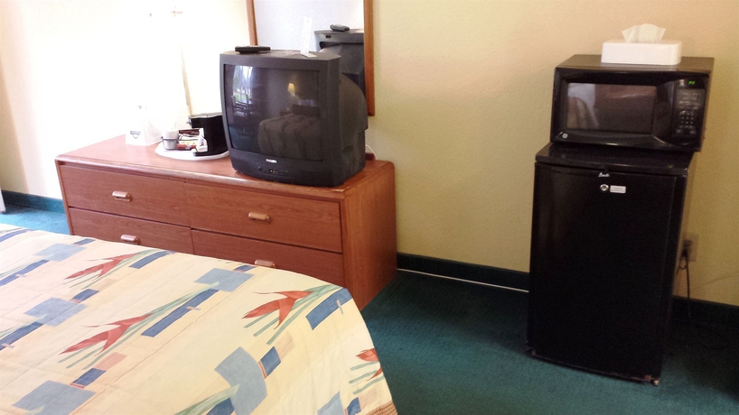 Imagen de la habitación del Hotel Days Inn By Wyndham Cocoa Cruiseport West At I-95/524. Foto 12