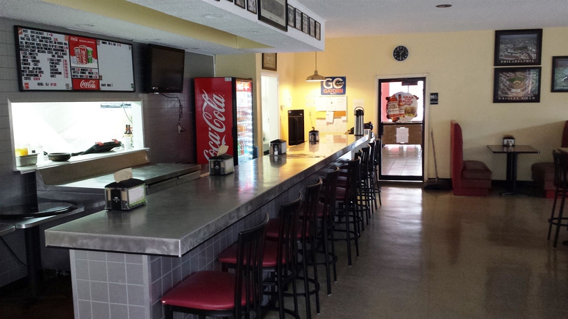 Imagen del bar/restaurante del Hotel Days Inn By Wyndham Cocoa Cruiseport West At I-95/524. Foto 4