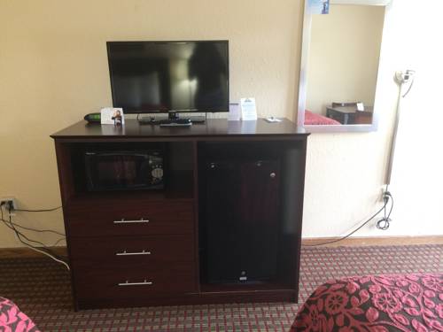 Imagen de la habitación del Hotel Days Inn By Wyndham Columbia Ne Fort Jackson. Foto 4