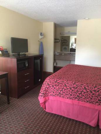 Imagen de la habitación del Hotel Days Inn By Wyndham Columbia Ne Fort Jackson. Foto 7